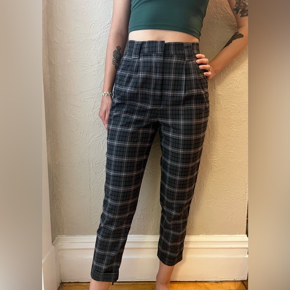 ✨2 for $25✨Garage | Plaid Trousers - Picture 2 of 4